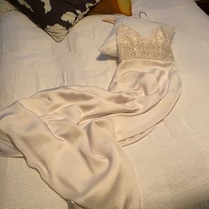 Ivory formal/wedding dress